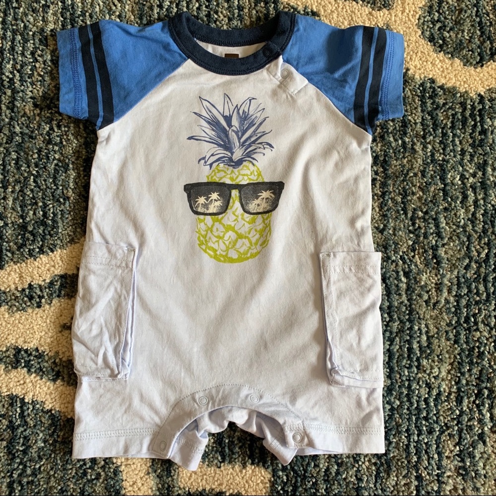 Like new Tea collection 3-6 Mon romper